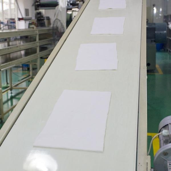 Quality Industrial Grade FKM Rubber Precompound with 1.8 G/cm3 Specific Gravity -30°C Low Temperature Flexibility and 25% Compression Set for sale