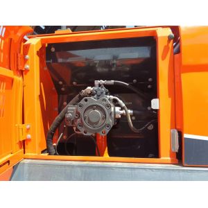 Buy cheap 7000 KG Hydraulic Pump Original Excavator 7Ton Small Crawler Excavator Hitachi ZX70 from wholesalers