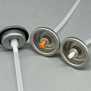 Adjustable Nozzle For Different Spray Patterns With WD 40 Lubricant Valve