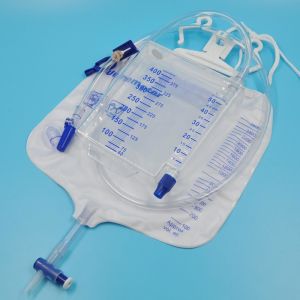 PVC Urology Disposable Products 2600ML 400CC Urine Drainage Bags