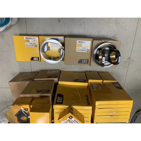 Quality Sleves Piston C1.1 Cylinder Liner C1.5 Piston Ring C1.7 Liner Kit C2.2 Piston Set for sale
