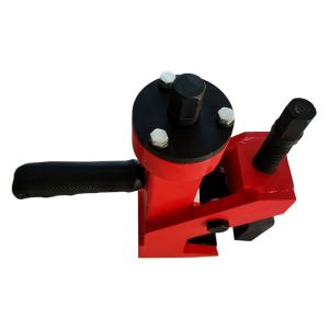 Buy cheap Manual Ce Truck Tire Changer Machine Four Cylinder from wholesalers