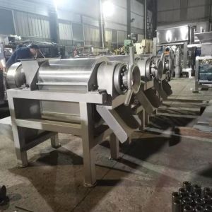 Buy cheap Full Pressure Filtration 2T/H SUS304 Tomato Juicing Machine from wholesalers