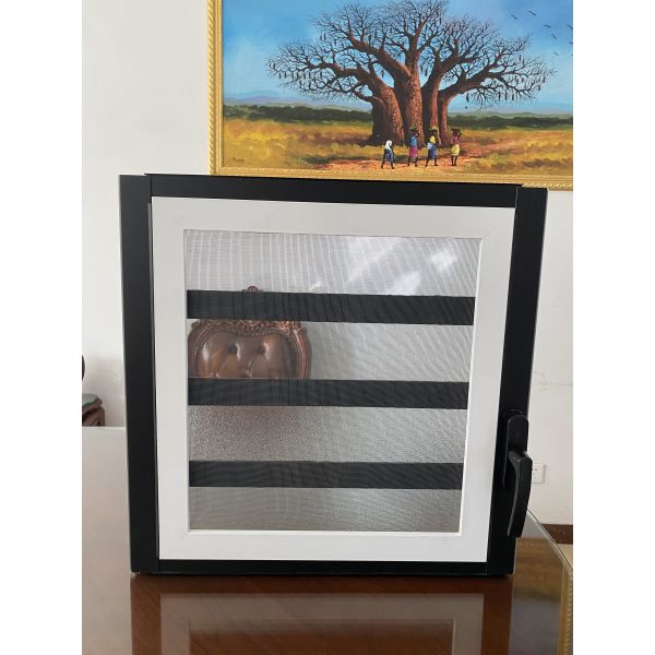 Quality Custom Aluminum Louver Window with Fly Screen Powder Coated Frame for sale