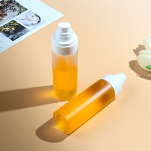 Customizable Plastic Spray Bottle with Multiple Colors Frosted Finish and Pearl