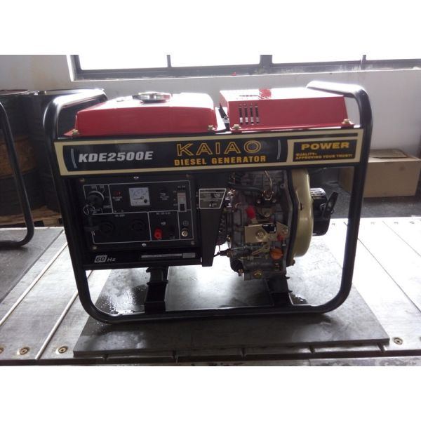 2KW Red Portable Silent Power Generators With Electric Start And Hand Start