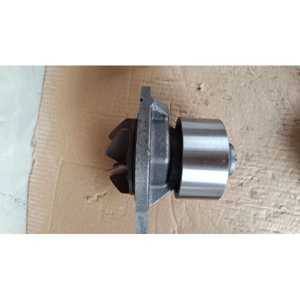 Buy cheap SP137607 LiuGong Spare Parts Cooling Water Pump from wholesalers