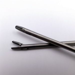 Class I Veterinary Laparoscopic Needle Holder with 1 Year Shelf Life Reliability