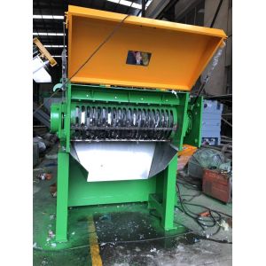 Hydraulic Pushing PET Fibers Single Shaft Shredder Machine