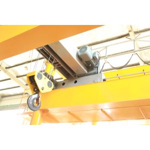 Buy cheap 5 T Double Girder Overhead Cranes With Electric Hoist For Lifting Material from wholesalers