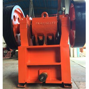 Buy cheap Capacity 5-1000 Ton Jaw Rock Crusher Small Portable from wholesalers