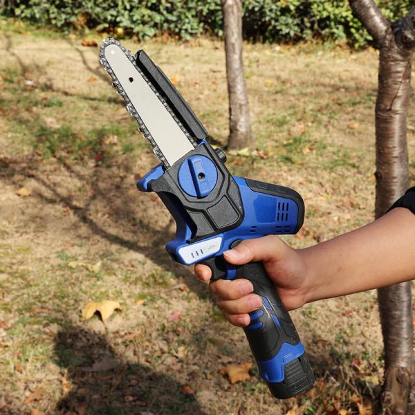 Mini Cordless 6 Inch Lithium Electric Chainsaw With Oil Pump Light Battery