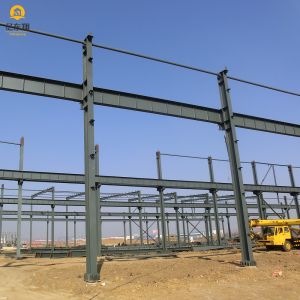 Pre Engineered Steel Warehouse Building with Sandwich Panel Cladding