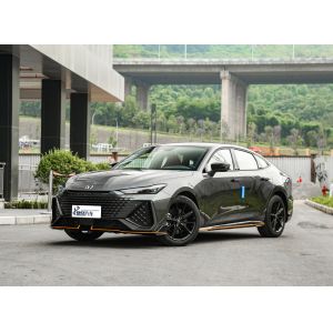 Good Condition Sport Automatic Chang An EV Changan UNI-V 5 Seaters 5 Doors Gas