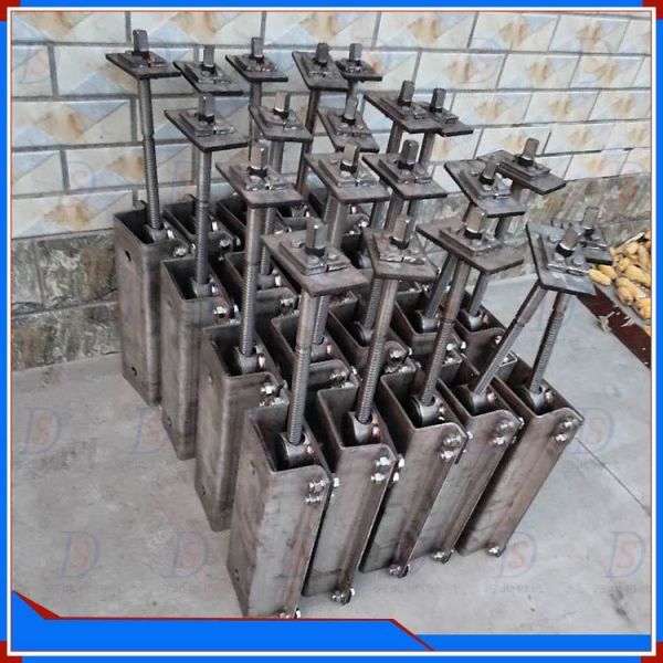 Buy cheap Conveyor Belt Screw Tensioner Device For Manual Belt Control In Mining Plants from wholesalers