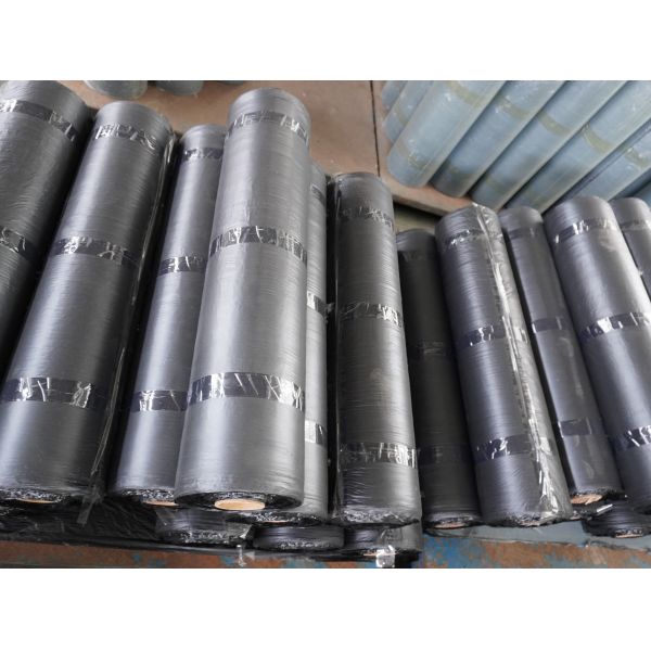 Quality Self-Bonding Asphalt Waterproof Membrane for Basement Subway Tunnel with Fire Hazard Elimination and Seamless Overlapping for sale