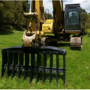 China NM400 Excavator Digger Rakes With Quick Coupler on sale