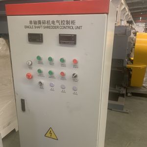 2000kg/H Double Shaft Shredder plastic recycling crusher PLC control