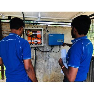 JNTECH 3HP JNP2K2L Solar Pump Inverter For Home / Farm Irrigation With AC Input