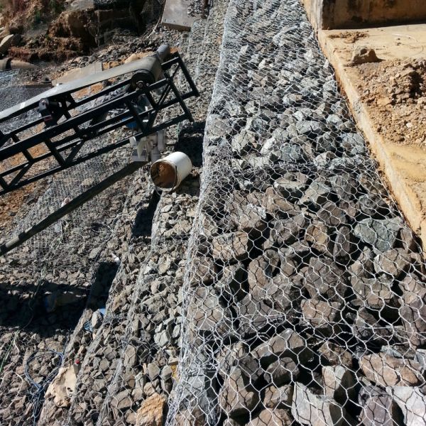 Buy cheap Flood Control Protection Galvanised Custom Gabion Baskets 20cm from wholesalers