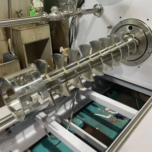 Food Additive Wet Grinding Sead Mill Machine 60L With Screw Pump