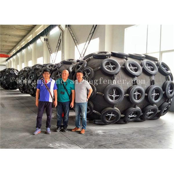 Quality ISO 17357 Standard Natural Rubber Boat Fenders With High Buoyancy for sale