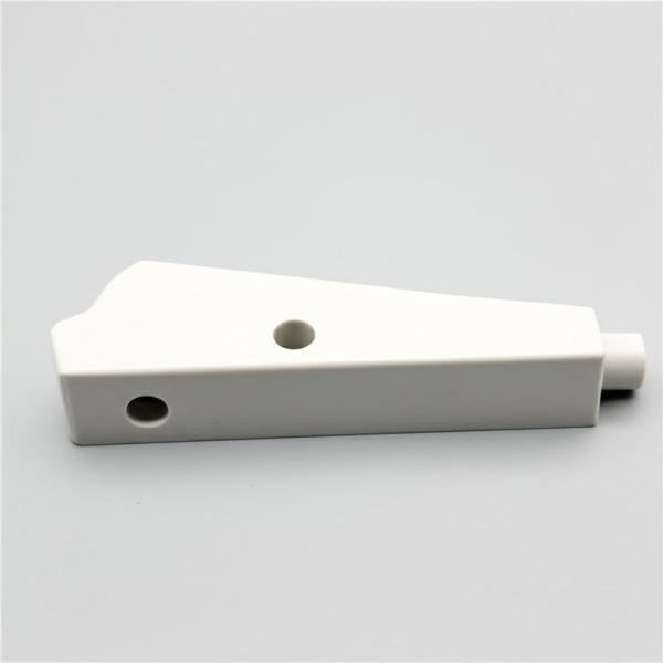 Temperature Applications Al2O3 with Melting Point 2072°C and Difficult