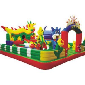 EN14960 Tarpaulin Blow Up Amusement Park Customized Inflatable Theme Park