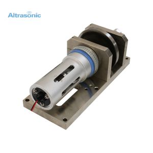 Buy cheap Ultrasonic Lace Sewing Machine With Lace Pattern Customizable Roller from wholesalers