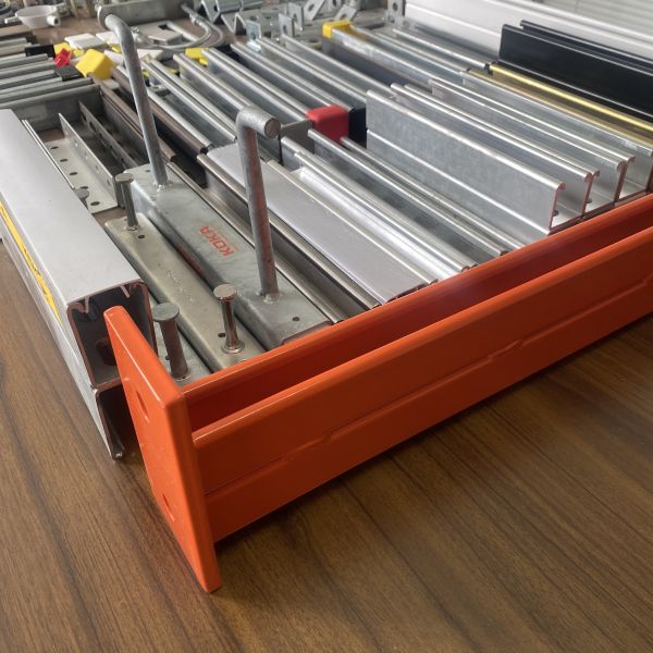 Quality Custom Size Double Strut Wall Bracket for sale