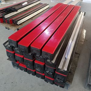 Low Friction slide impact bar UHMWPE Rubber Conveyor Slider Bed