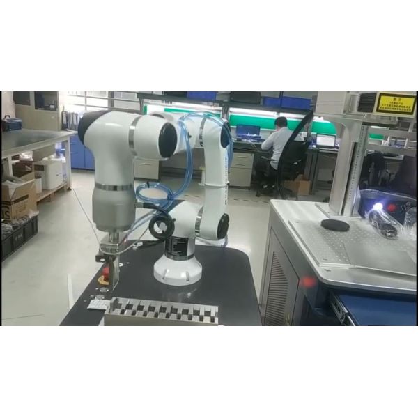 China Cobot Hans Elfin 5L payload 5Kg for cobot palletizing and 6 axis cobot robot arm on sale China Cobot Hans Elfin 5L payload 5Kg for cobot palletizing and 6 axis cobot robot arm on sale