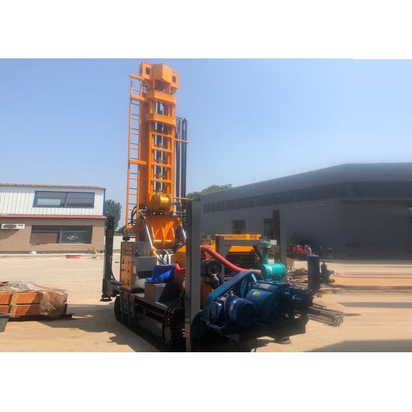 Crawler Chassis Gas 300m Pneumatic Borewell Machine