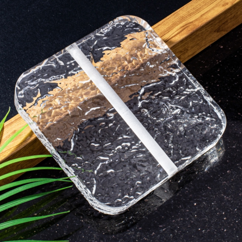 Aesthetics and Functionality Coexist | Ice Crystal Pattern Glass Bricks: The