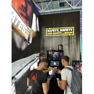 GYM Supply Protein Shake Vending Machines With 27inch Advertising Screen