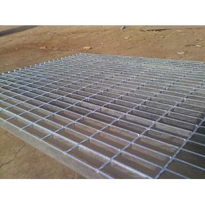 Buy cheap Q235 Hot Galvanized stainless steel floor grating Sliver Steel Graiting For Platform from wholesalers