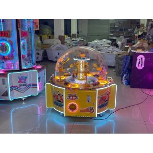 4 People Candy Arcade Machine Capsule Toy Game Machine Customizable