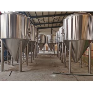 China 3mm Beer Fermentation Vessel Pressure Tank With Cooling Jacket on sale