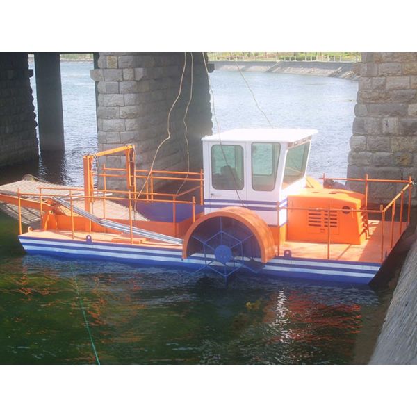 Light Flexible 9 Cubic Capacity Eco Harvester For Moderate Water Areas