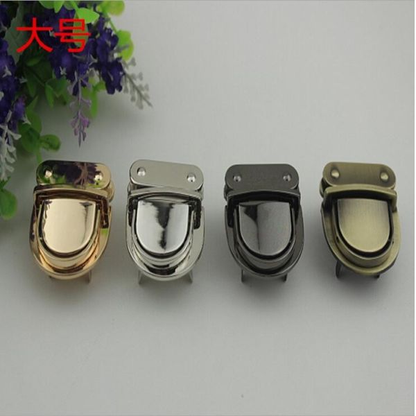 Quality 2018 New style high quality various colors zinc alloy handbag push locks for sale