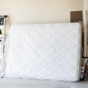 China Polythene Queen Heavy Duty Plastic Mattress Bag Moisture Proof on sale