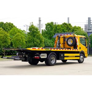 Customized 4X2 Dongfeng 5 Tons Tow Trucks Wrecker Truck Flat Bed Truck for Road