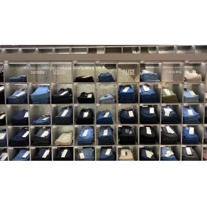 Buy cheap Art 3D Texture Lacquered Interlayer Painted Glass Backsplash product