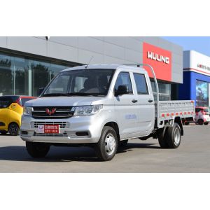 Buy cheap Box Truck Cargo Wuling Light Truck Double Cabin 3350mm Wheelbase 4*2 Drive Mode 6 Tyre from wholesalers