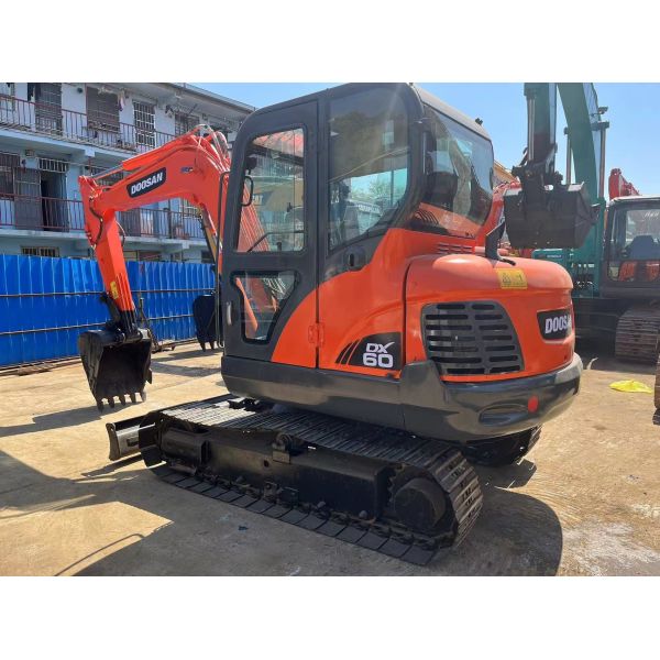 2020 Year DX60 Used Doosan Excavator 20 Ton Capacity