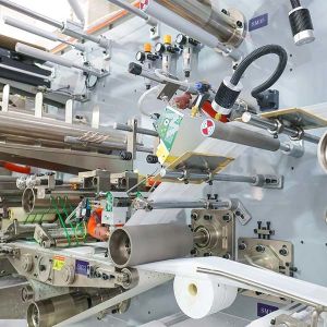 Easy Maintenance Baby Diaper Making Machine Automated Material Distribution