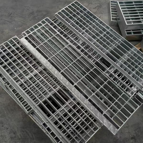Buy cheap Galvanized Anti Slip Floor Grating with High Load Capacity from wholesalers