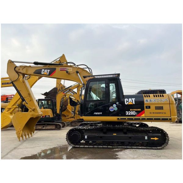 500-2000 Hours Used Caterpillar 320D2 Excavator With No Oil Leak Good Undercarri