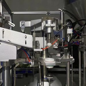 Automatic Honey Cosmetic Vial Shampoo Filling Machine Packing Labeling Sealing