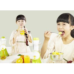 Buy cheap Manual Cold Press Masticating Juicer Low Noise Operation FDA Certificated from wholesalers